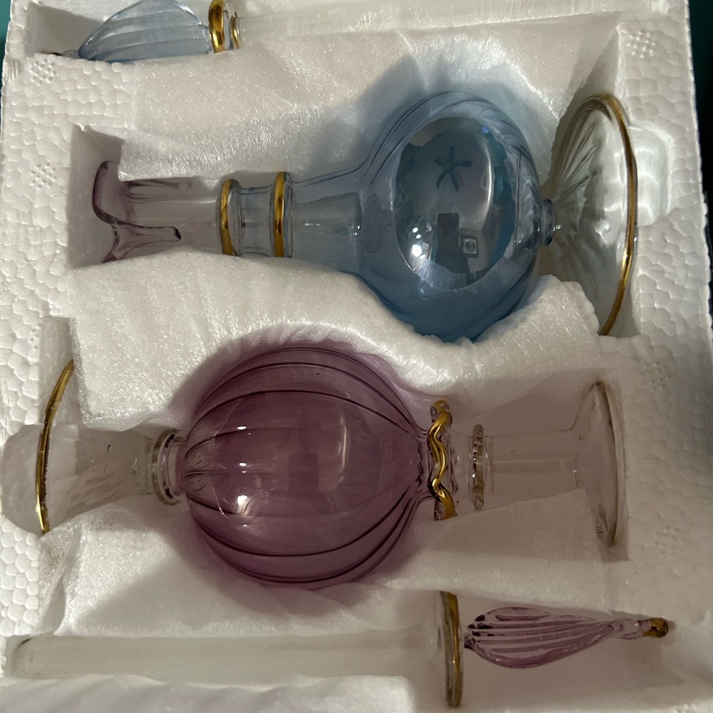 Avon 2006 Iridescent Glass Perfume Bottles 1 Pink 1 Blue With Gold Trim NIB